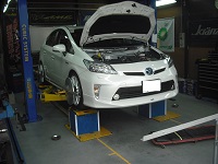 ZVW30 プリウス ホイールアライメント